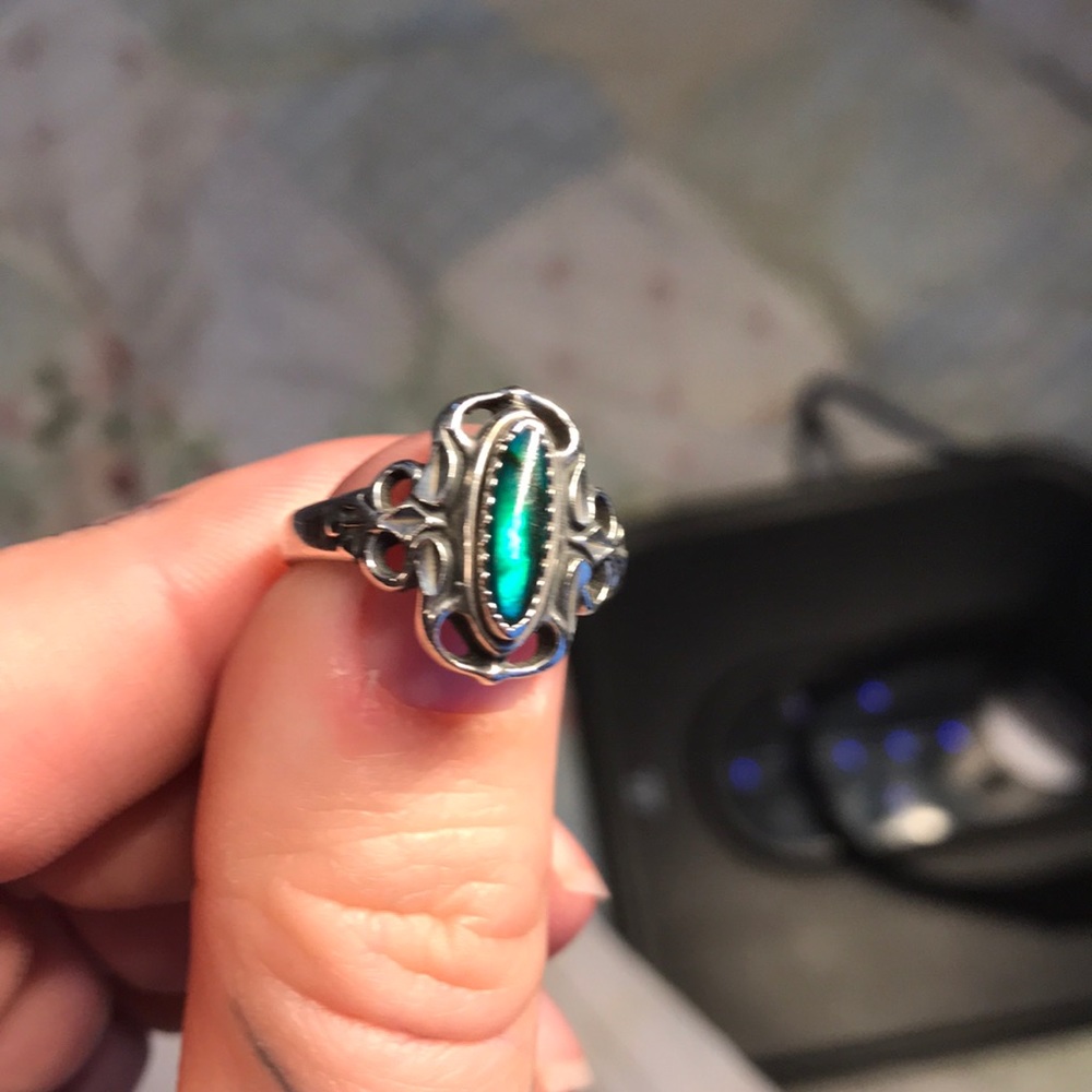 Solid Sterling Silver & Abalone Ring - image 2